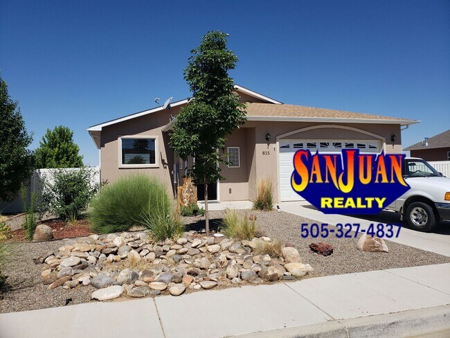 Building Photo - Nice 4 Bedroom home in Mesa Vista Subdivis...