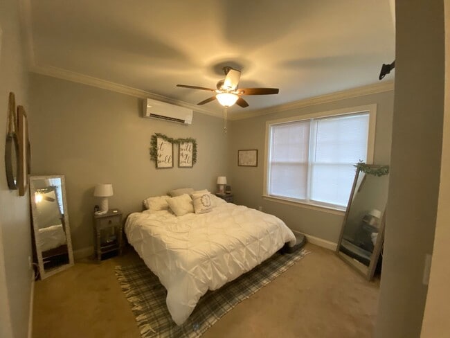 Photo - 36 Larchmont Ave