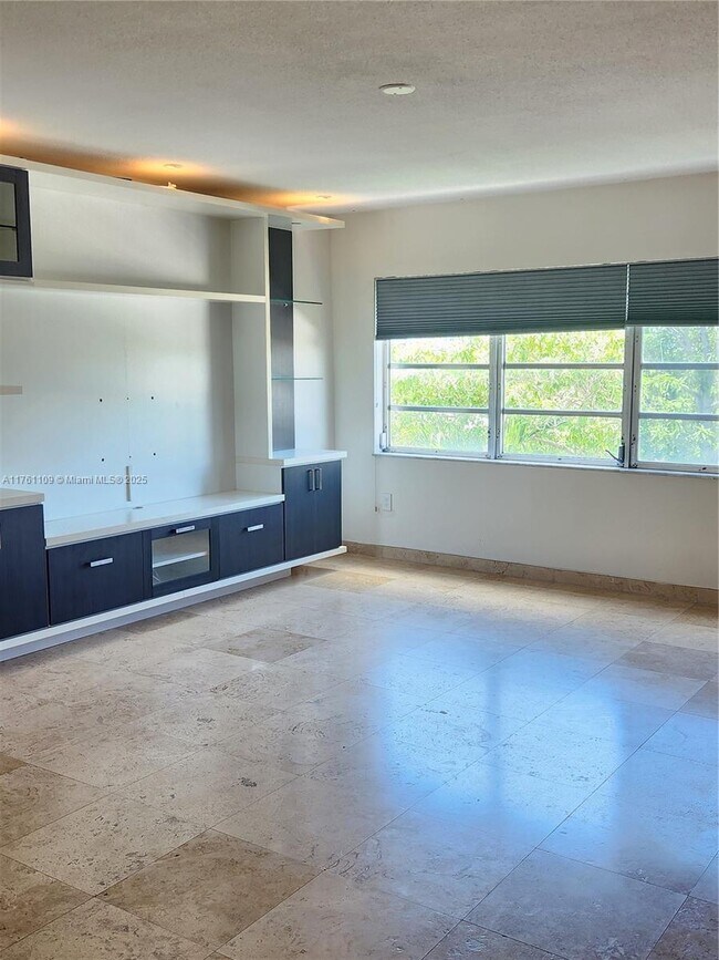 Photo - 1020 94th St Unit 402