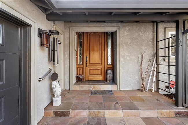 Photo - 75 Chadbourne Way