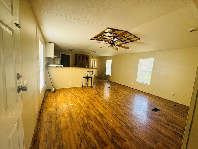 Photo - 16968 Kempwood