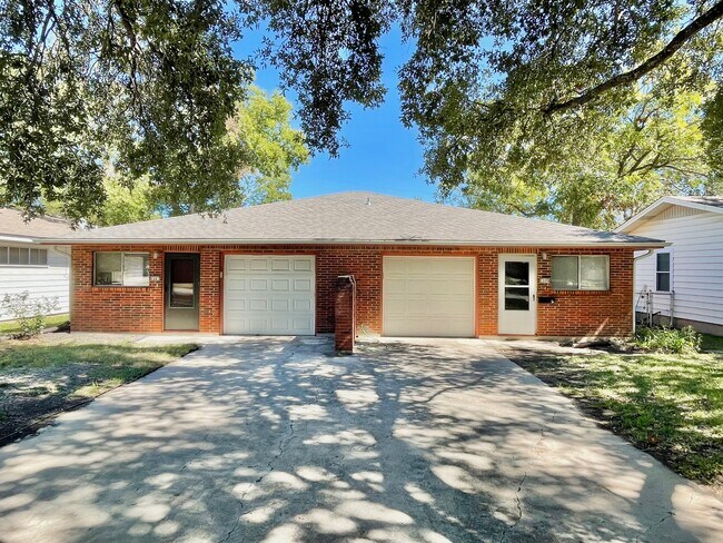 Photo - 1807 S 19th St Townhome