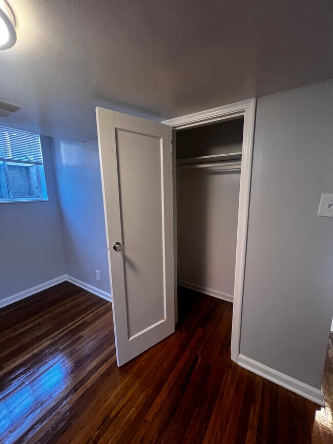 Photo - 6th Avenue Apartments Unit B