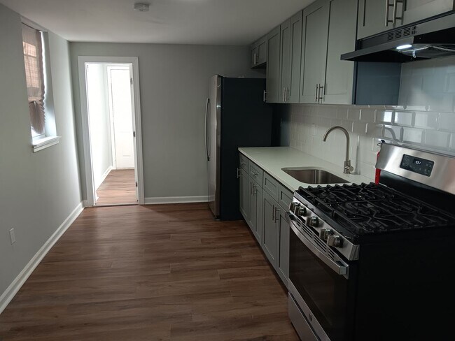 Photo - 1020 Potter St