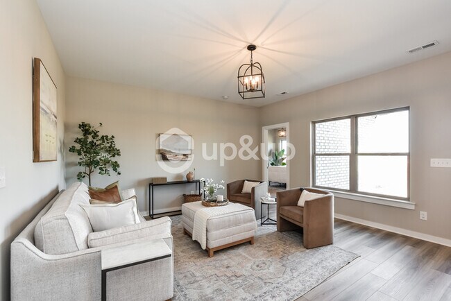 Photo - Fantastic 4bd/2ba home! Coming soon!