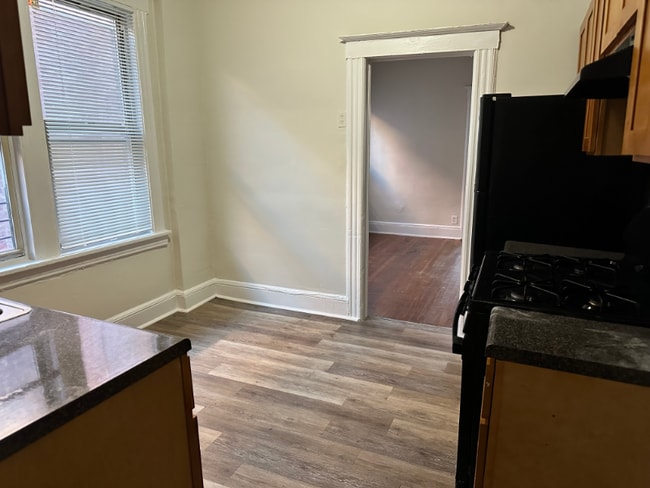 Photo - 377 Madison St Unidad 10