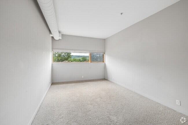 2x2-L - 1093 pies cuadrados - Segundo dormitorio