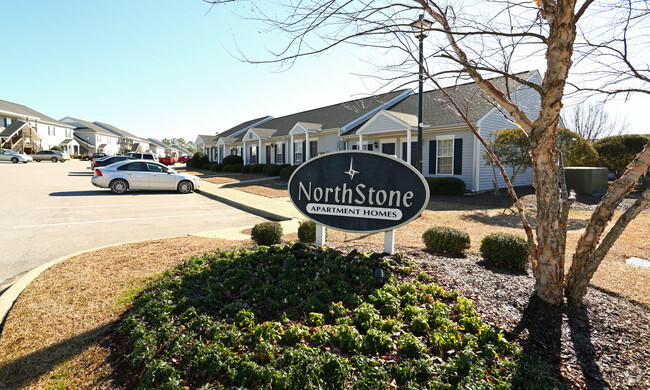 Northstone Apartment Homes - Northstone Apartment Homes