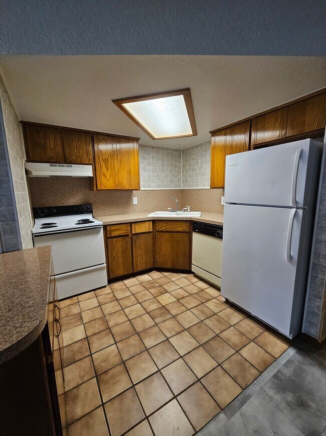 130 W Hayes St Unit B