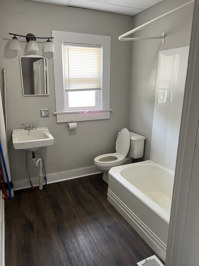 Photo - 1726 M St Unidad 1