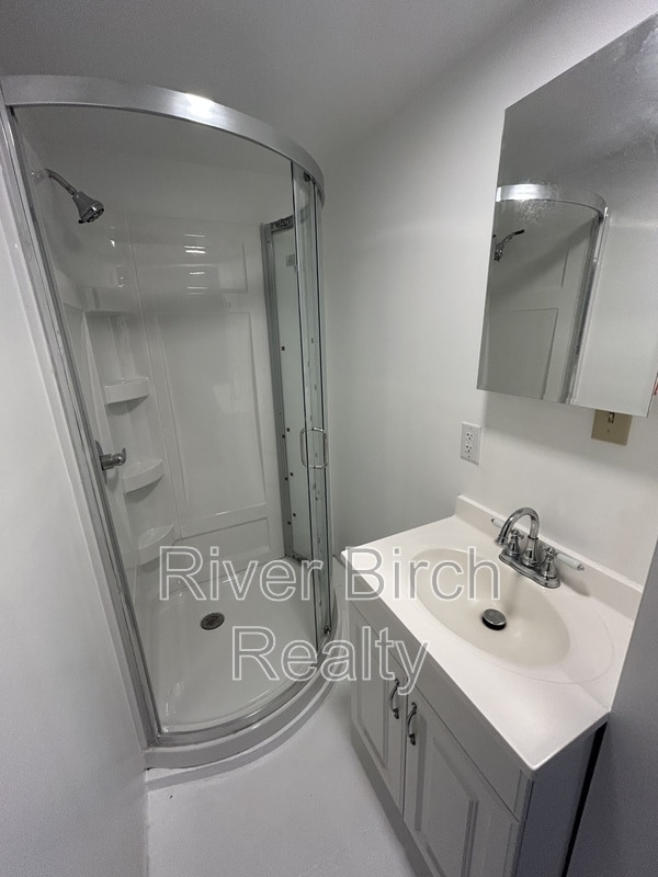 Photo - 417 E Cook St