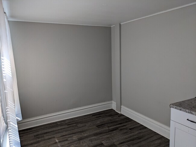 Photo - 206 N Jefferson St Unit 2