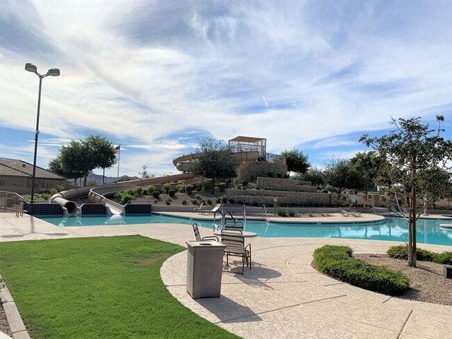 Photo - Mission Royal Resort Living Community! 5bd 3ba! Golf Course & Water Park!