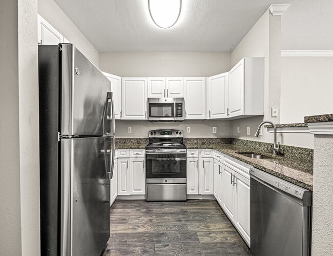 apartment-2-2-2 - The Apartments at Aberdeen Station