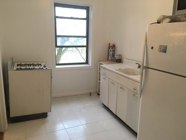 3 - 8 Eastchester Rd Unit 4k