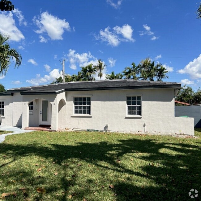 Building Photo - 7415 SW 31st St Rental