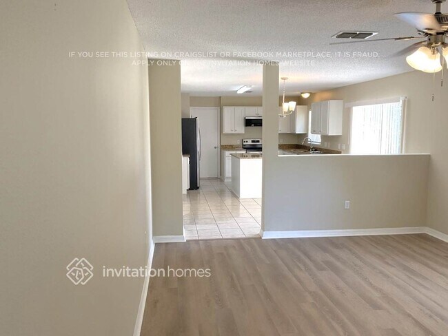 Photo - 927 Halifax Dr