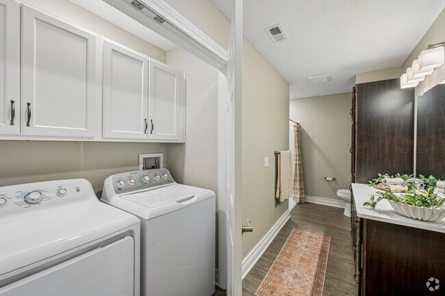 Lisbon 2BR, 2BA - 1,191SF - Laundry