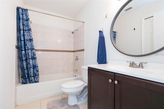 8636 Mallard Reserve Dr Unidad 201