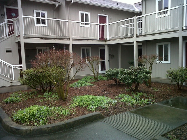 Photo - Witherspoon Court Apartments