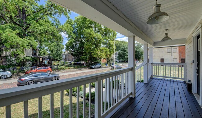 Photo - 1455 Franklin Ave