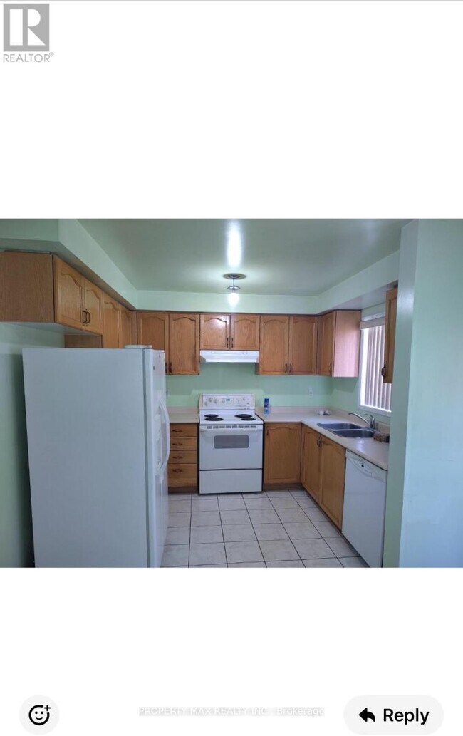 Photo - 144 Dells Crescent