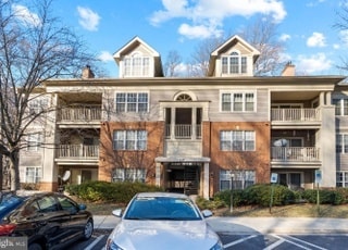 Building Photo - 115 Timberbrook Ln Unit 203 Rental