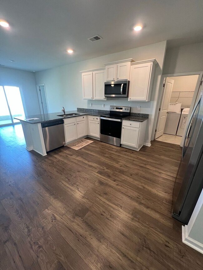 Photo - 3BD/ 2BA house in Forestbrook Cove