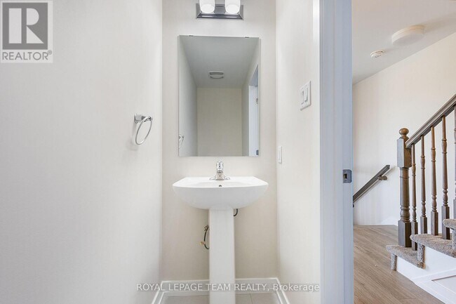 Photo - 946 Chapman Mills Dr