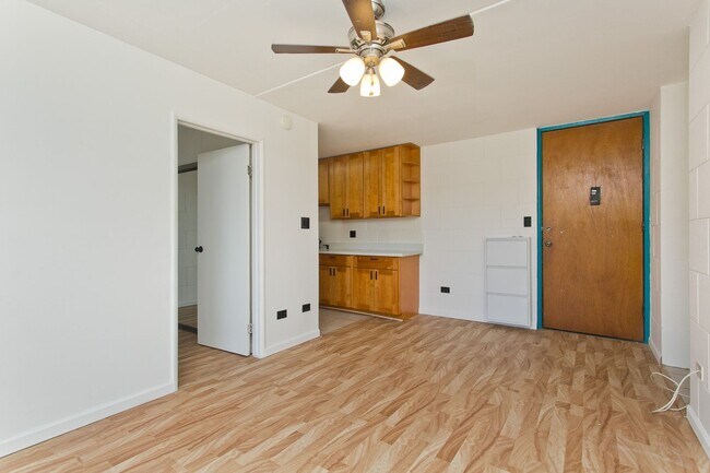 Photo - Beautiful 2 beds 1 bath  1 covered parking in Waialae, Honolulu Unit 423