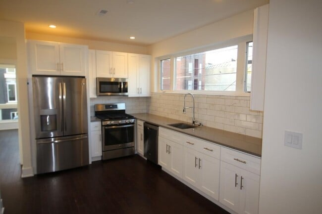 Building Photo - 1241 N 5th St Rental