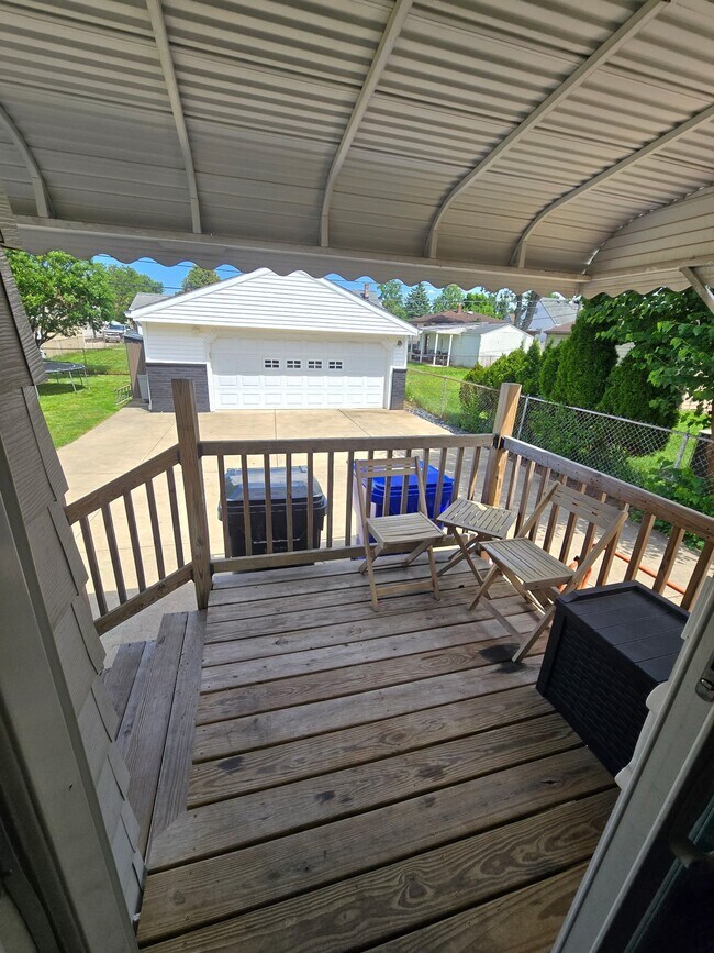Photo - 6455 Almont Dr