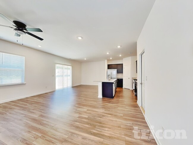 Photo - 2448 Lennox Rd SE