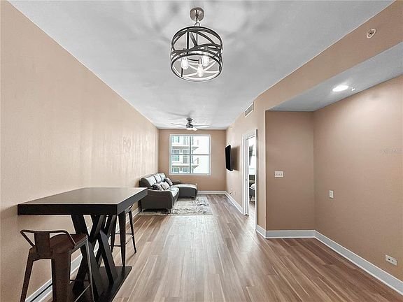 Photo - 1120 E Kennedy Blvd Unidad 33