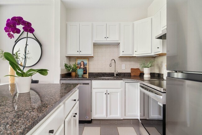 Photo - 29 Concord Ave Unit 704