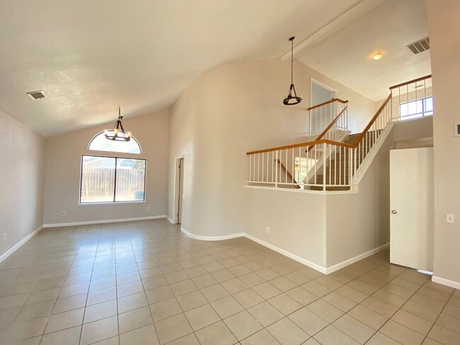 8105 Simi Ct