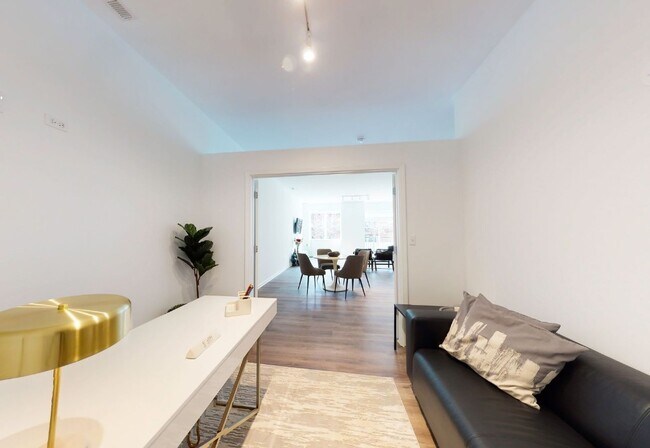 Photo - 2550 S Wabash Ave Unidad #401