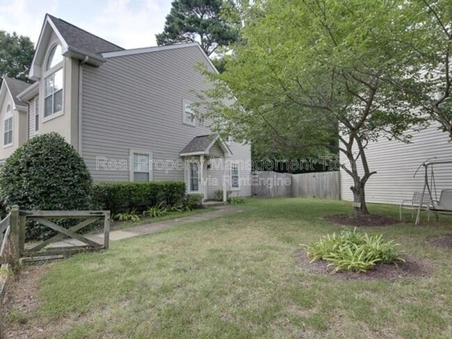 Photo - 3940 Horse Run Glen