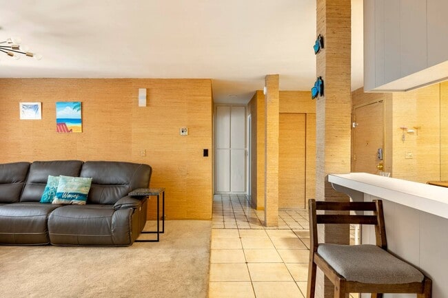 Photo - 6780 Friars Rd