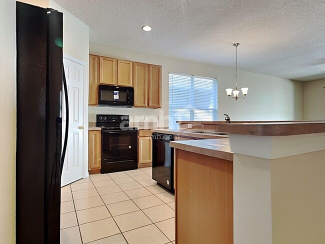 Photo - 1727 Lakelet Loop