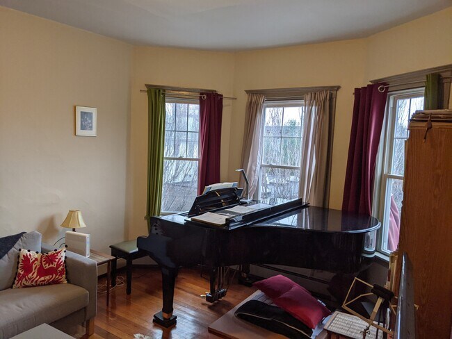 Photo - 171 Tremont St Unidad 2