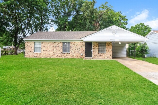 Building Photo - 6150 Devon Cir