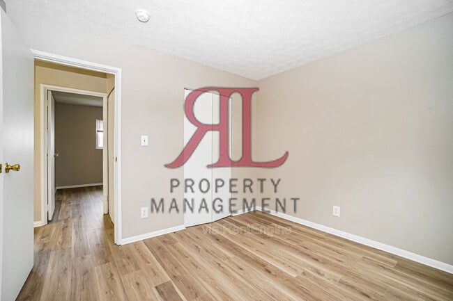 Photo - 1951 Riverdale Rd