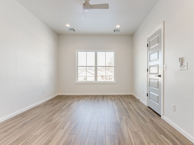 Photo - Norman - Close to Campus! 3 Bed, 2.5 Bath ...