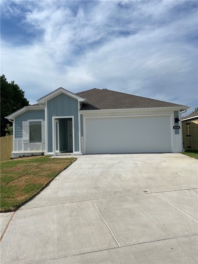 Building Photo - 2650 N Snowball Dr