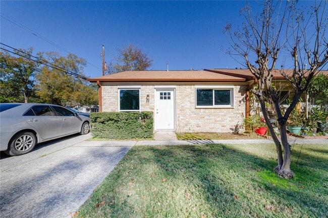 Photo - 1716 Crestdale Dr Unit 10