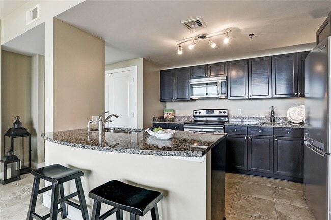 Photo - 801 E Beach Dr Unit TW0600