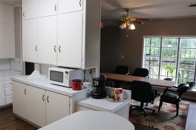 Photo - 720 Belcher St