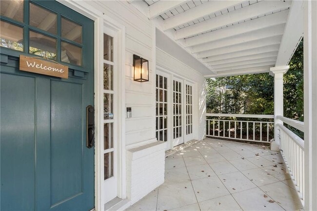 Photo - 2373 Virginia Pl NE