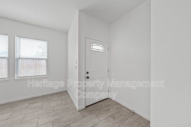 Photo - 323 Gabriel Unit 201